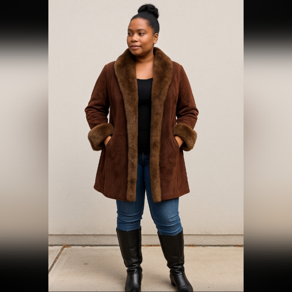 Maxima brown suede leather fur trimmed coat